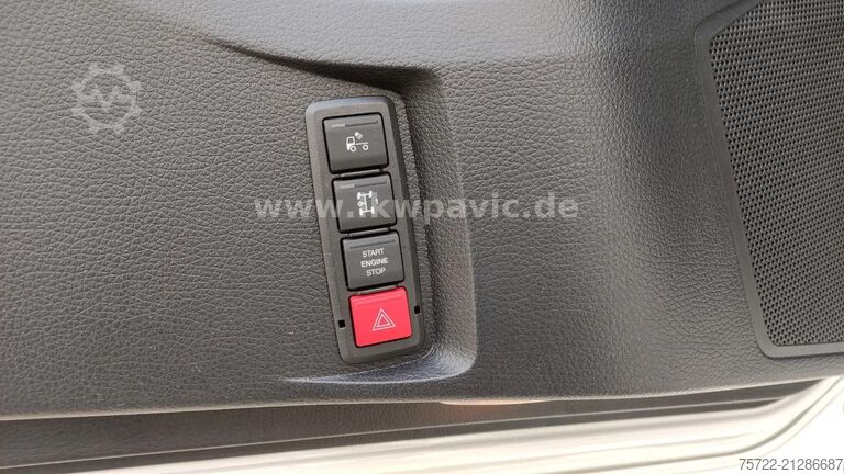 Kranwagen MAN TGX 26.540 6x2-4 LL Containerpritsche/Fassi 545