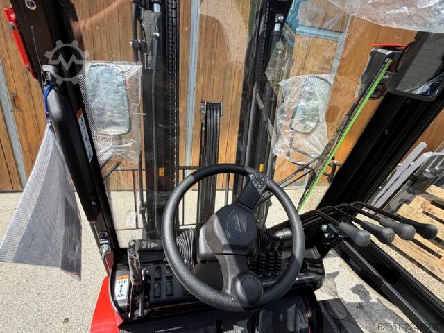 Elektro 4 Rad-Stapler EP EFL 183 LI ION