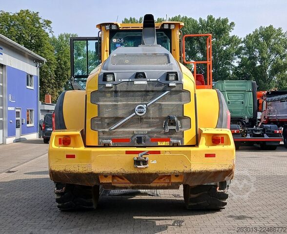 Wheel loader VOLVO L180H Radlader 29,7 t *Waage *12.069 h