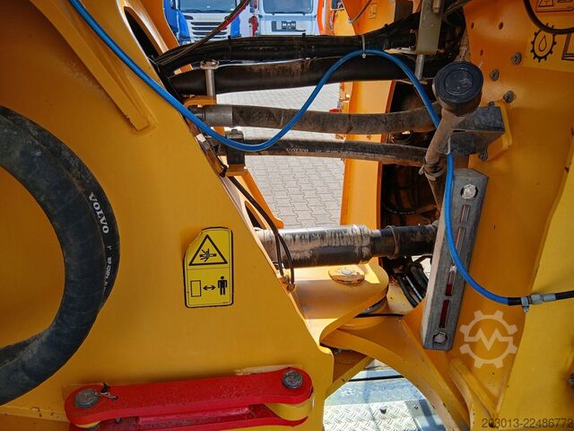 Wheel loader VOLVO L180H Radlader 29,7 t *Waage *12.069 h