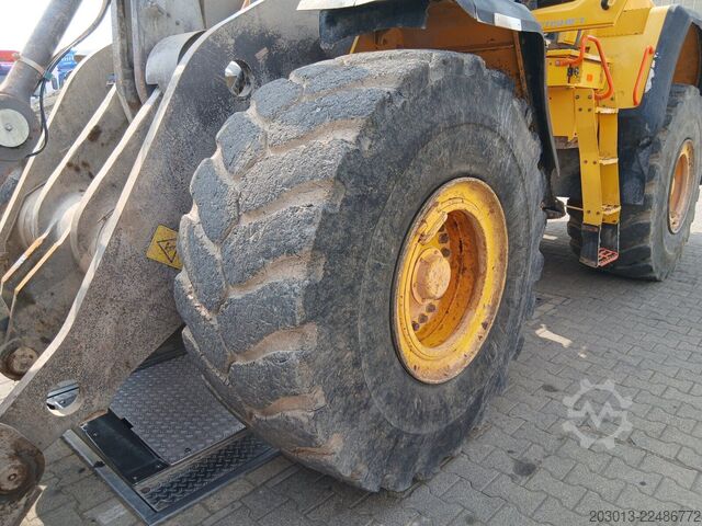 Wheel loader VOLVO L180H Radlader 29,7 t *Waage *12.069 h
