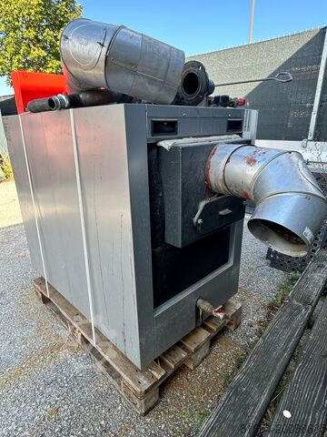 Viessmann Vitoplex 120kw. Niedertemperatur Heizkessel Mit Öl oder Gasbrenner. Viessmann Vitoplex 120kw. Niedertemperatur Heizkessel Mit Öl oder Gasbrenner. Viessmann Vitoplex 120kw. Niedertemperatur Heizkessel Mit Öl oder Gasbrenner.