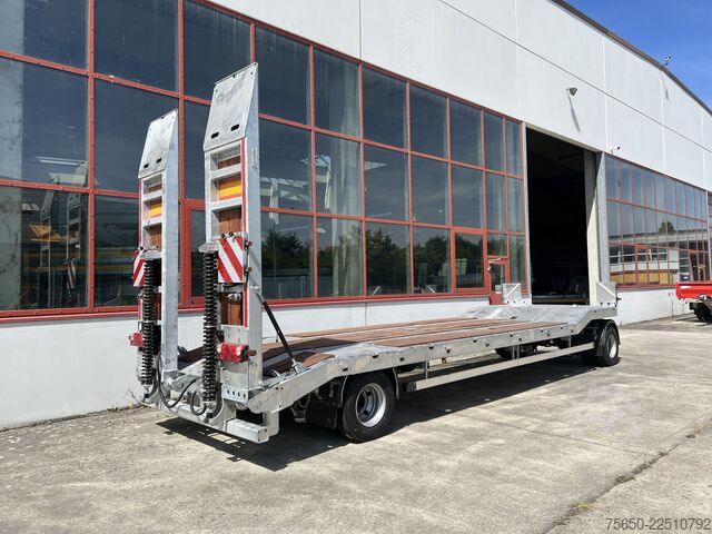 Low loader trailer Möslein T 2 Schwebheim  Neuer 2 Achs Tieflader- Anhänger, Verbreiterung