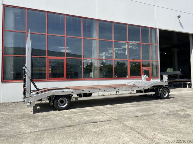 Low loader trailer Möslein T 2 Schwebheim  Neuer 2 Achs Tieflader- Anhänger, Verbreiterung