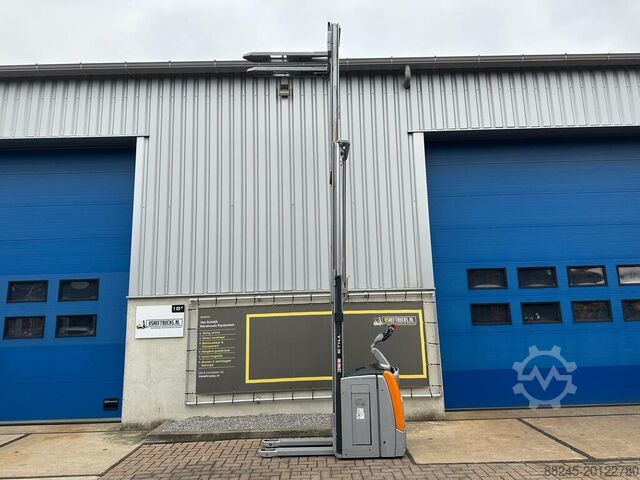 VS-22423 Electric triplex stacker Still EXVSF14 5016mm STILL EXVSF14