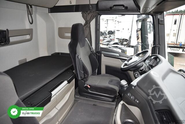 Standard tractor unit MAN TGX 18.470 GX