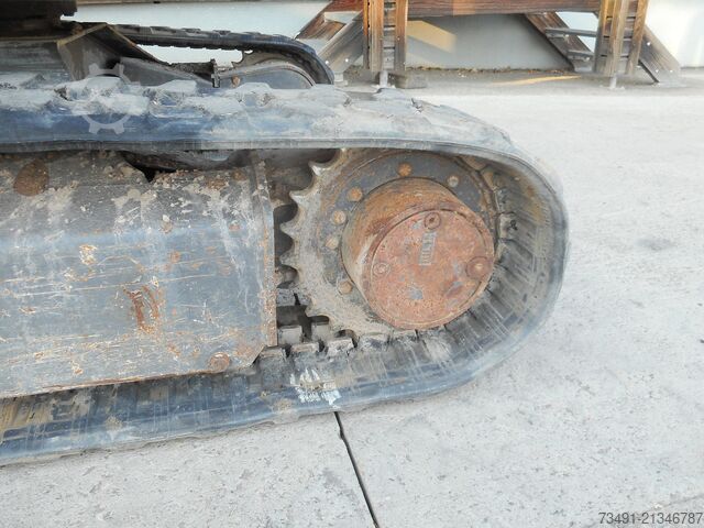 Mini excavator New Holland E39B-SR ( 3.900kg ) 4 Löffel