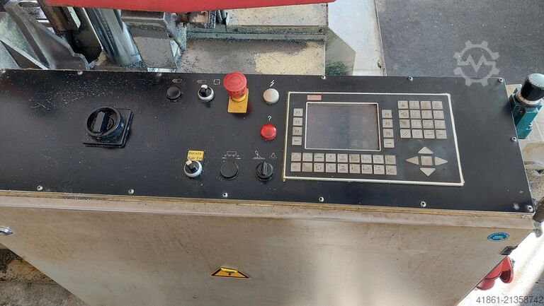 Double-column horizontal band saw automatic machine BEHRINGER 