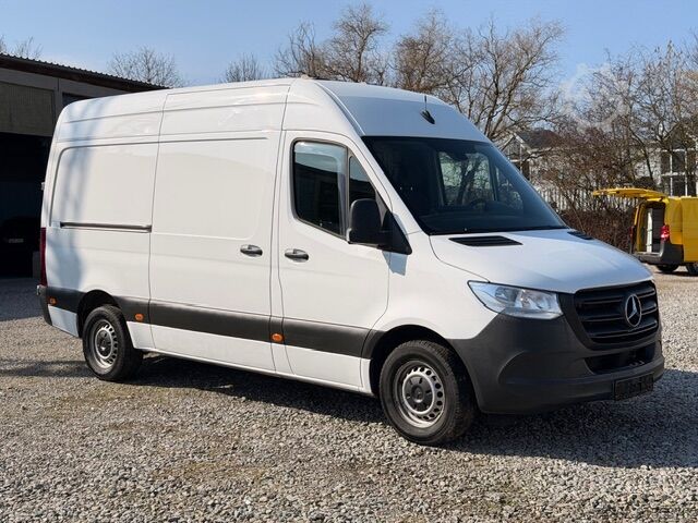 Box wagon high + long Mercedes-Benz Sprinter317CDI L2H2.AHK-3,5t.Klima.Kamer
