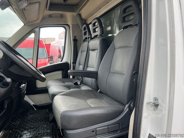 Curtain sider van PEUGEOT Boxer 2,0 HDI Maxi XXL 4.800mm *MOTORSCHADEN*