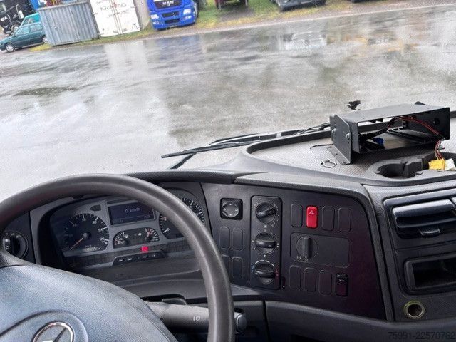 Three-sided tipper truck MERCEDES-BENZ MB 916 Atego 2 Meiller Dreiseitenkipper wenig KM