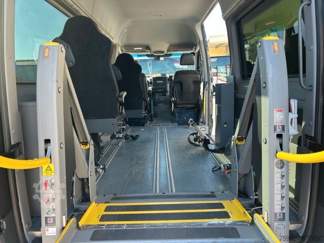 Kleinbus MERCEDES-BENZ Sprinter 216 316 MOBILITY Rollstuhl Lift MIETE