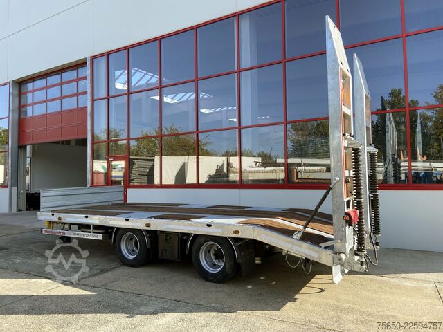 Low loader trailer Möslein TT21- 7,2  21 t Tandemtieflader, Luftgefedert, NEU