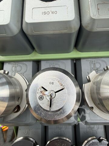 Werkzeughalter SK40 DIN 69871 AD/B mit Spannzange – Bereich Ø1–20 mm Oprawka narzędziowa SK40 DIN 69871 AD/B z tuleją zaciskową – zakres Ø1–20 mm Oprawka narzędziowa SK40 DIN 69871 AD/B z tuleją zaciskową – zakres Ø1–20 mm