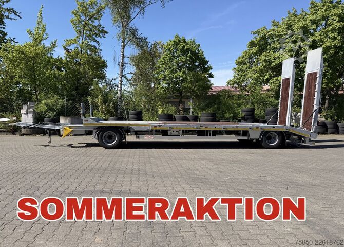 Low loader trailer Möslein T2 Plato 8,20  2 Achs Tieflader mit gerader Ladefläche 8,20 m, Neufahrzeug
