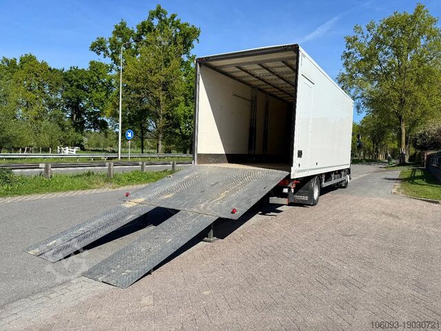 Suitcase Renault D Oprijwagen,  gesloten laadbak.