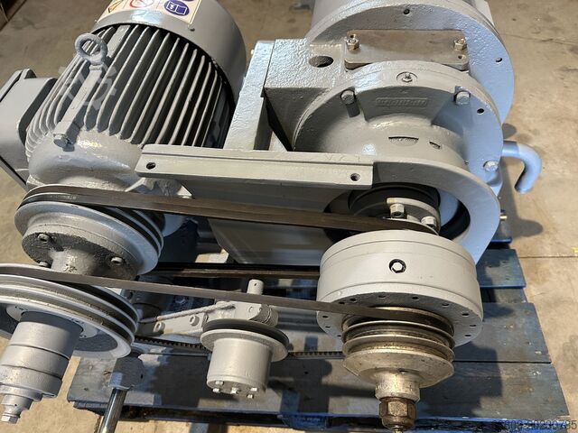 Decanter GEA WESTFALIA CA 220-010 and CA220-000