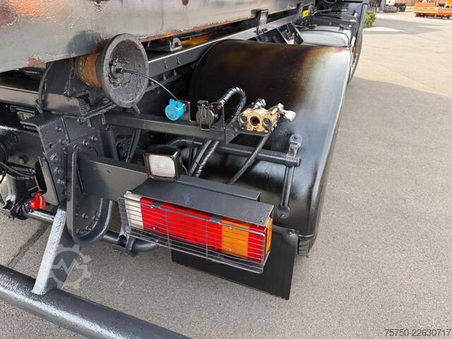 Abrollkipper IVECO Trakker 330 4x4 Marrel Winterdienst