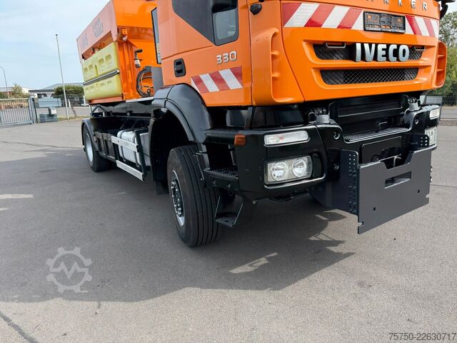 Abrollkipper IVECO Trakker 330 4x4 Marrel Winterdienst