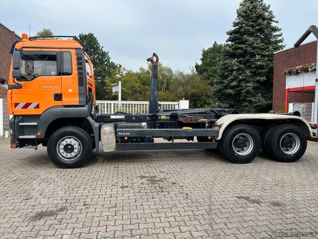 Roll-off tipper truck MAN TGA 26.400 MEILLER Abroller mit 13t Achsen 6x4