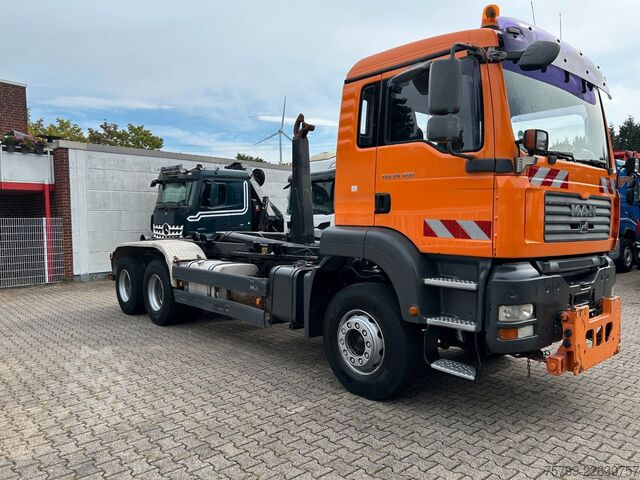 Roll-off tipper truck MAN TGA 26.400 MEILLER Abroller mit 13t Achsen 6x4