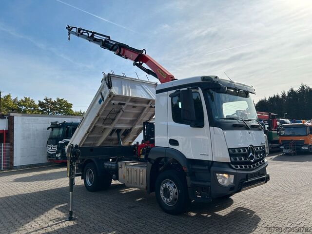 Three-sided tipper truck MERCEDES-BENZ 1835 Arocs 3Skipper MEILLER + PK14501 SLD5 Kran