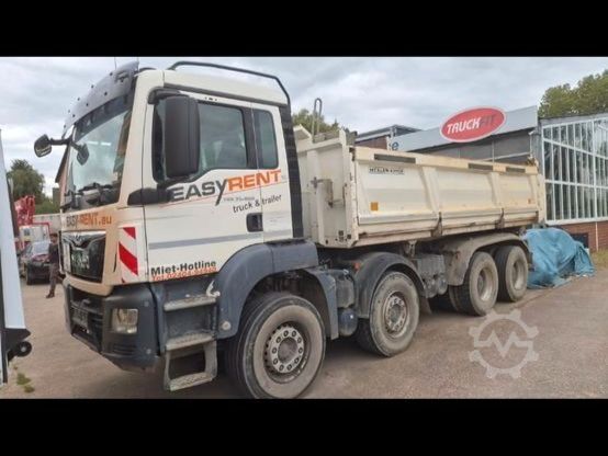Three-sided tipper truck MAN 32.460 MEILLER + Bordmatik 8x4  mit Motorschaden