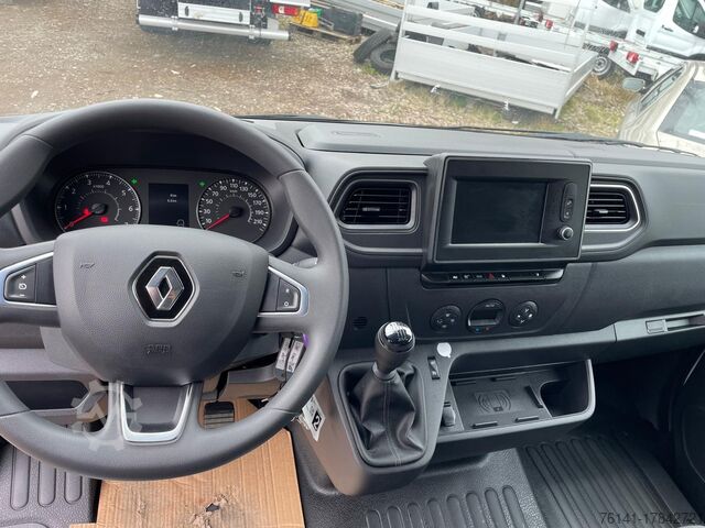 Transporter mit Koffer Renault Master Isolierte Koffer Platform