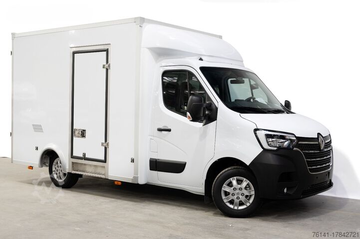 Transporter mit Koffer Renault Master Isolierte Koffer Platform
