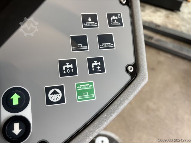 Ride-on floor cleaning machine Hako Scrubmaster B120 R