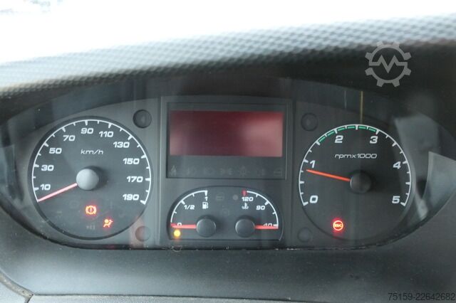 Transporter mit Koffer iveco Daily 35 S11 C30C AUTOMATIK KAMERA Regale LUFT DURCHGANG EURO-5 CoC