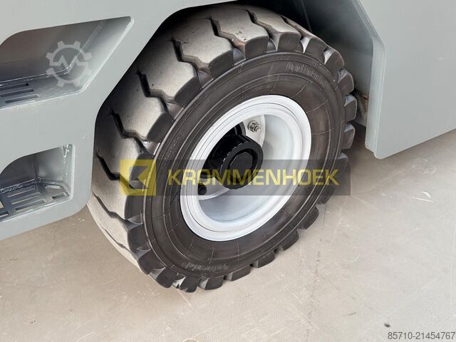 Side-loader forklift Baumann GX 70/12/40 ST