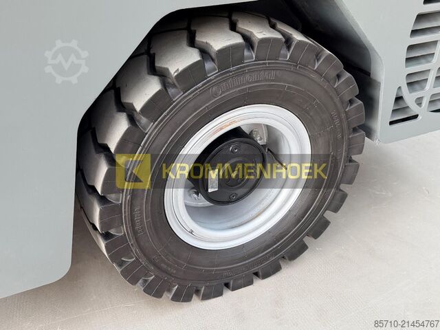 Side-loader forklift Baumann GX 70/12/40 ST