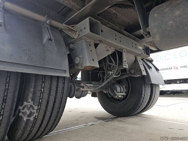 Autotransporter SYSTEM TRAILERS PS10 CITY NEW CURTAINS