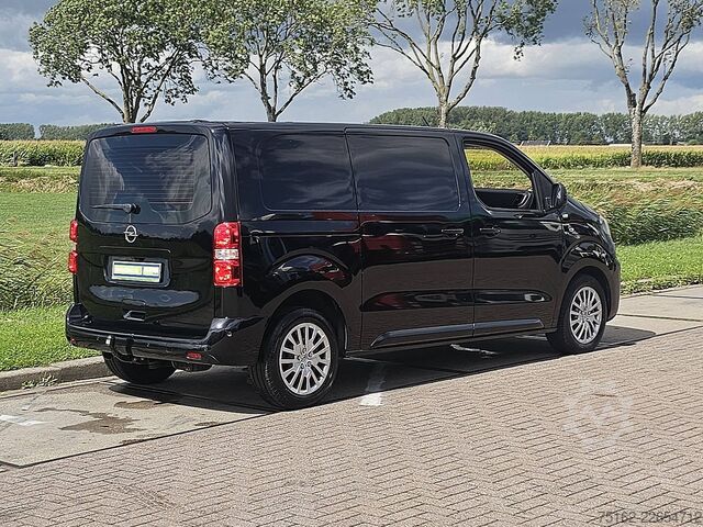 Hochdachkombi OPEL VIVARO 2.0 L2H1 Xenon Trekhaak!