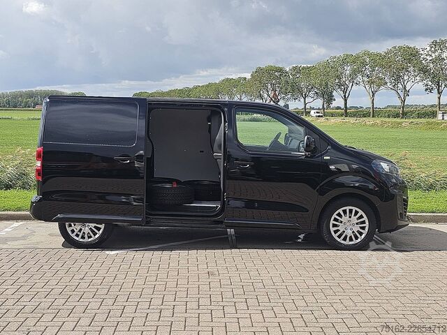 Hochdachkombi OPEL VIVARO 2.0 L2H1 Xenon Trekhaak!