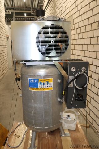 5.5 kW piston compressor with dryer Renner RIKO 960/270 ST-KT