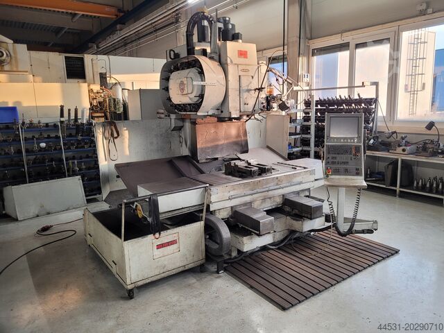 Vertical machining center Makino FNC – A20