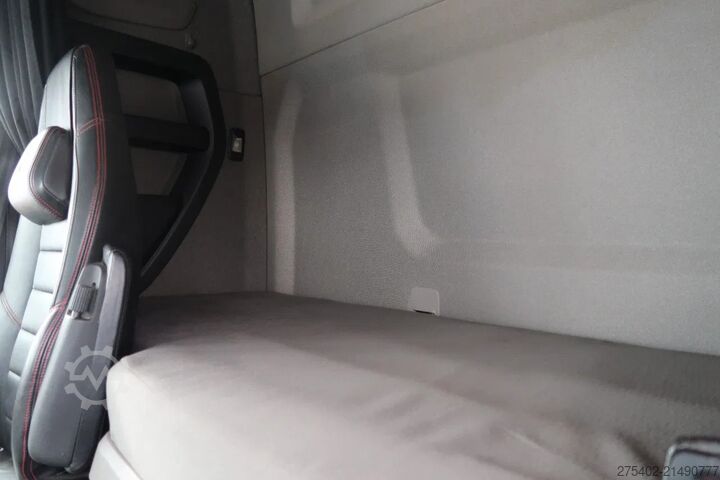 Fahrgestell mit Fahrerhaus Scania R520 V8 NGS 6X2/ FULL AIR/ CHASSIS