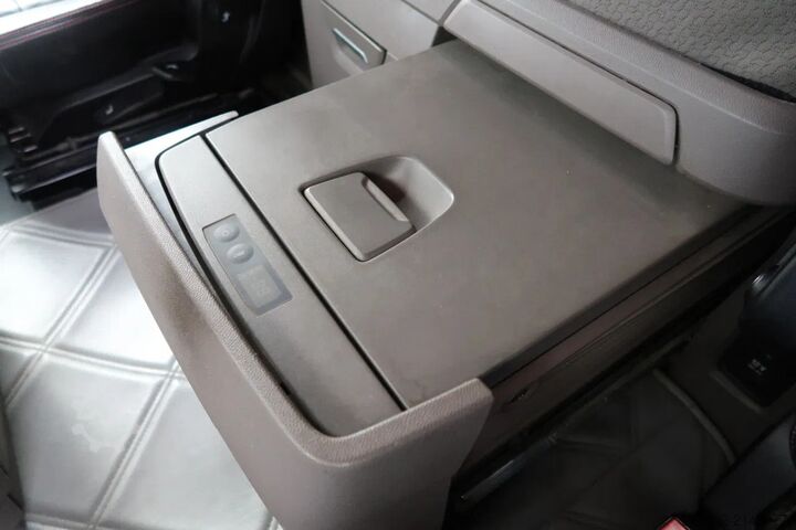 Fahrgestell mit Fahrerhaus Scania R520 V8 NGS 6X2/ FULL AIR/ CHASSIS