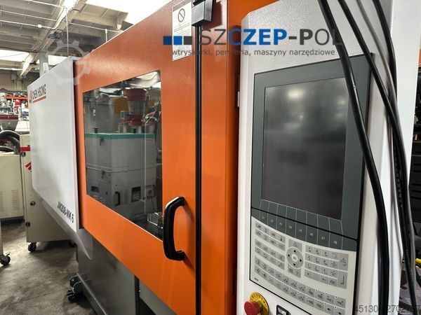 Spritzgießmaschine Chen Hsong JetMaster 208-MK6 mit dem Roboter Samfac
