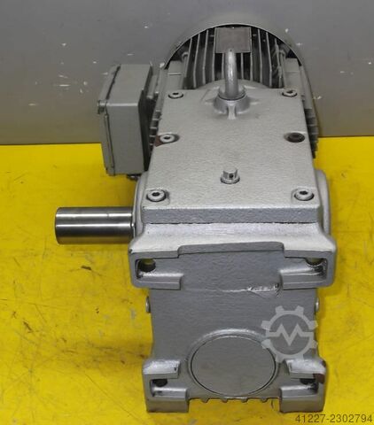 Gear motor 1.5 kW 161 rpm SEW-EURODRIVE S60DT90L-4TF
