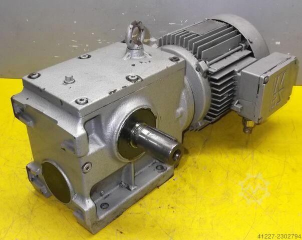Gear motor 1.5 kW 161 rpm SEW-EURODRIVE S60DT90L-4TF