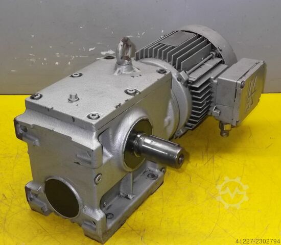 Gear motor 1.5 kW 161 rpm SEW-EURODRIVE S60DT90L-4TF