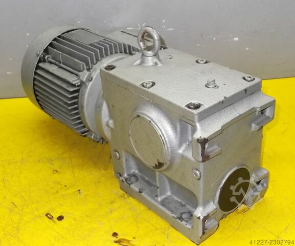 Gear motor 1.5 kW 161 rpm SEW-EURODRIVE S60DT90L-4TF