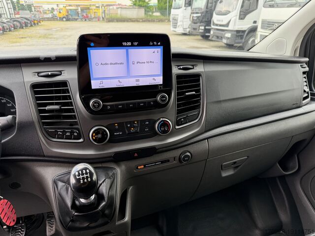 9-SEATER MINIBUS FORD TRANSIT CUSTOM