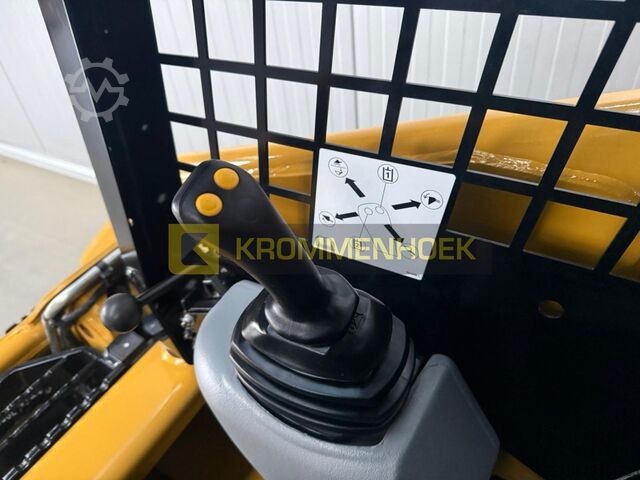 Wheel loader Caterpillar 216 B3