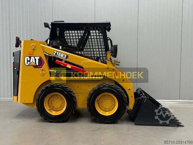 Wheel loader Caterpillar 216 B3