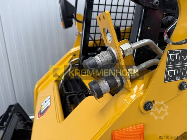 Wheel loader Caterpillar 216 B3