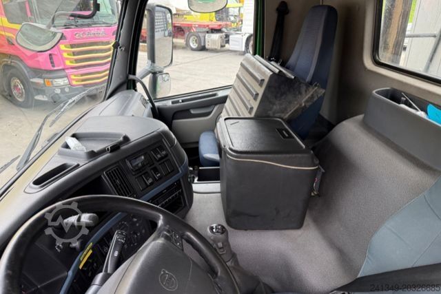 Special purpose truck VOLVO FM-440 6x2 Getreidekipper